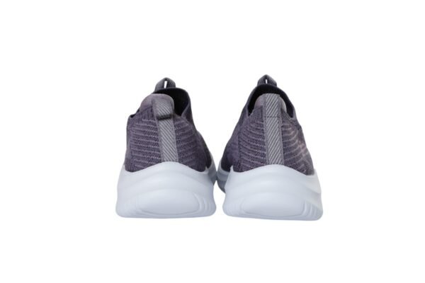 "Close-up of the gel insole in Z Aura Flex Women’s Sneakers with Gel Insoles, highlighting advanced cushioning and shock absorption features."