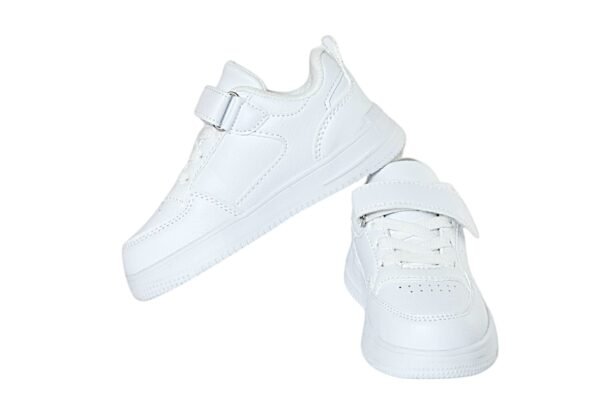 Z- White Stride Kids Sneakers outsole with durable rubber tread for excellent grip.