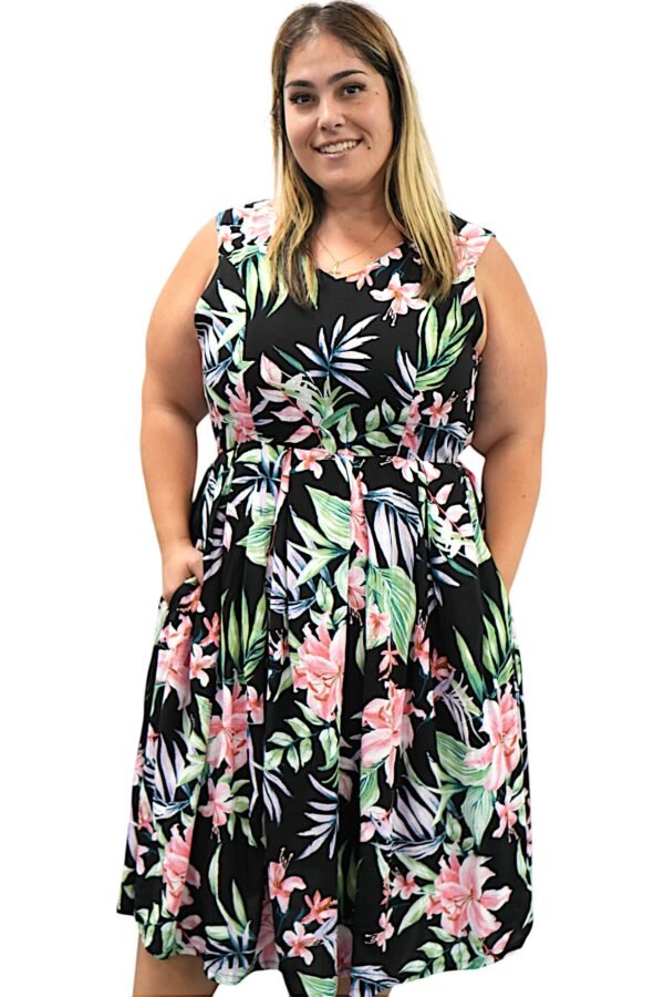 Roselle V-Neck Linen Dress – Classic V-Neckline & Tailored Fit